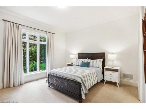 280 Balsam Drive, Oakville, ON - Indoor Photo Showing Bedroom