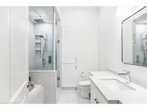 280 Balsam Drive, Oakville, ON - Indoor Photo Showing Bathroom