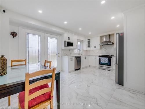 37 Giraffe Avenue, Brampton, ON - Indoor Photo Showing Kitchen With Stainless Steel Kitchen