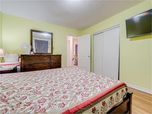 37 Giraffe Avenue, Brampton, ON - Indoor Photo Showing Bedroom