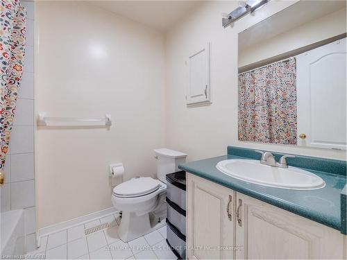 37 Giraffe Avenue, Brampton, ON - Indoor Photo Showing Bathroom