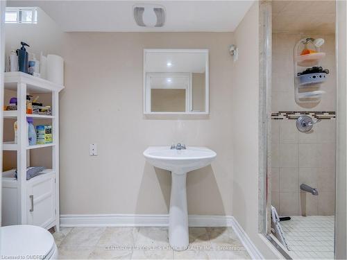 37 Giraffe Avenue, Brampton, ON - Indoor Photo Showing Bathroom