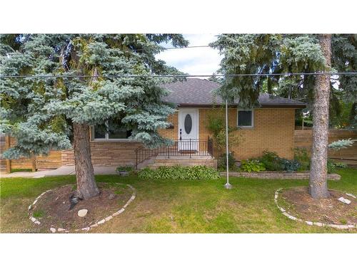 2315 Mount Forest Drive, Burlington, ON - Outdoor