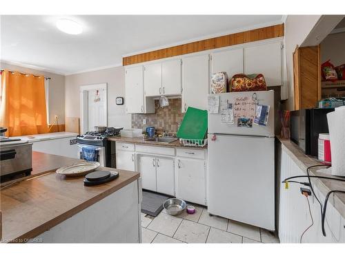 1171 Albert Road, Windsor, ON - Indoor Photo Showing Kitchen