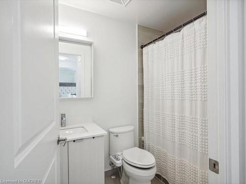 1709-4675 Metcalfe Avenue, Mississauga, ON - Indoor Photo Showing Bathroom