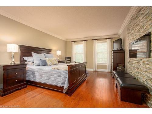 1380 Old English Lane, Oakville, ON - Indoor Photo Showing Bedroom