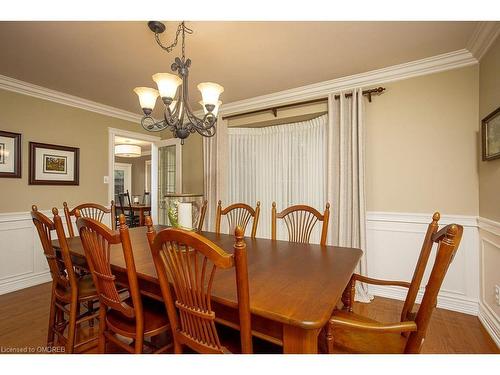 1380 Old English Lane, Oakville, ON - Indoor Photo Showing Dining Room