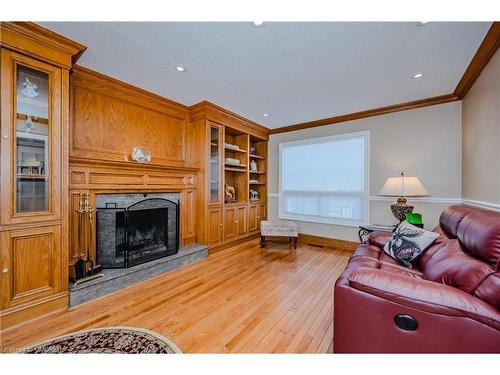 121 Braidwood Lake Road, Brampton, ON - Indoor Photo Showing Living Room With Fireplace