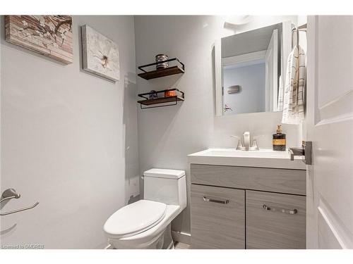 3-4199 Longmoor Drive, Burlington, ON - Indoor Photo Showing Bathroom