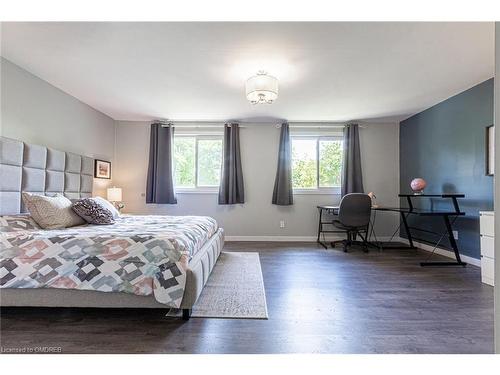 3-4199 Longmoor Drive, Burlington, ON - Indoor Photo Showing Bedroom