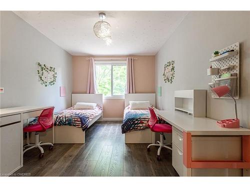 3-4199 Longmoor Drive, Burlington, ON - Indoor Photo Showing Bedroom