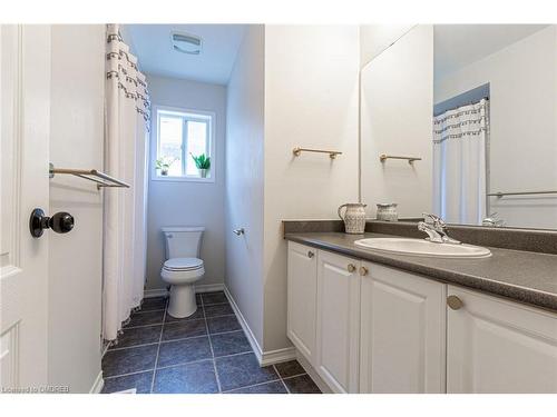 1219 Lamont Crescent, Milton, ON - Indoor Photo Showing Bathroom