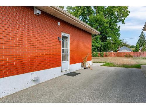 236 Bruce Street, Brantford, ON - Indoor Photo Showing Other Room