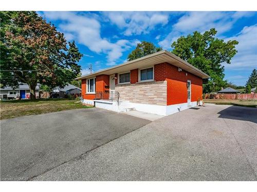 236 Bruce Street, Brantford, ON - Outdoor