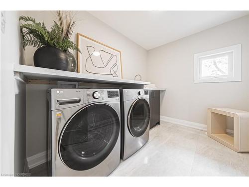 533 Woodland Avenue, Burlington, ON - Indoor Photo Showing Laundry Room