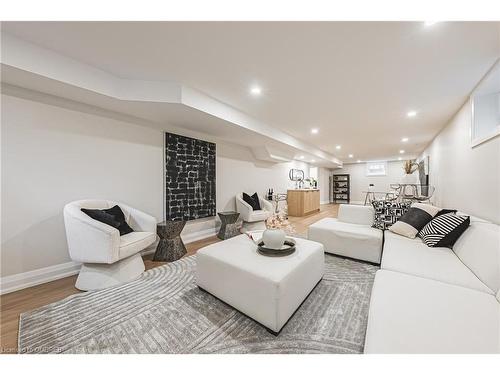 533 Woodland Avenue, Burlington, ON - Indoor Photo Showing Living Room