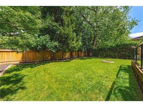 533 Woodland Avenue, Burlington, ON - Outdoor With Backyard