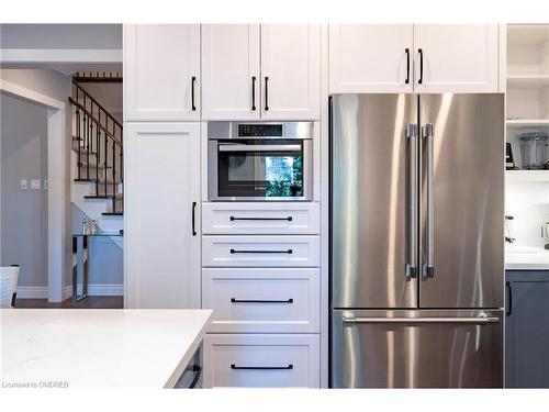 1621 Bayshire Drive, Oakville, ON - Indoor Photo Showing Kitchen