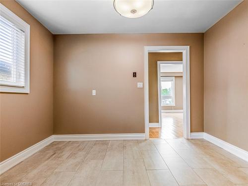 4307 Alta Court, Mississauga, ON - Indoor Photo Showing Other Room