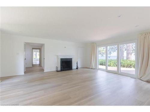 2352 Carrington Place, Oakville, ON - Indoor Photo Showing Living Room With Fireplace