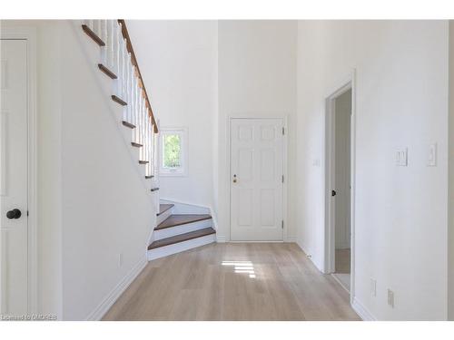 2352 Carrington Place, Oakville, ON - Indoor Photo Showing Other Room