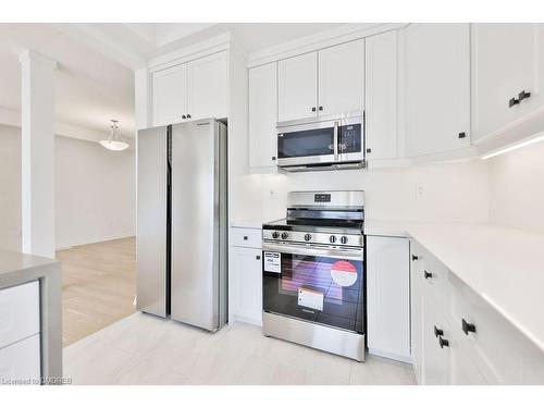 24 Broddy Avenue, Brantford, ON - Indoor Photo Showing Kitchen