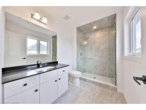 24 Broddy Avenue, Brantford, ON - Indoor Photo Showing Bathroom