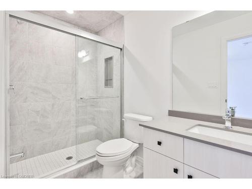 24 Broddy Avenue, Brantford, ON - Indoor Photo Showing Bathroom