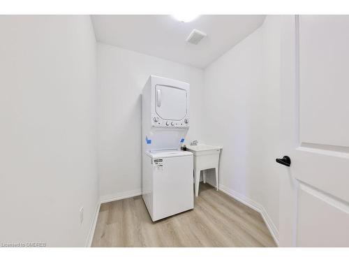 24 Broddy Avenue, Brantford, ON - Indoor Photo Showing Laundry Room