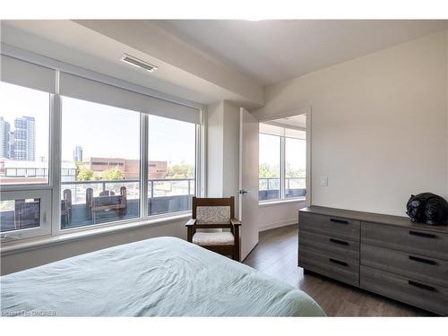 417-212 King William Street E, Hamilton, ON - Indoor Photo Showing Bedroom