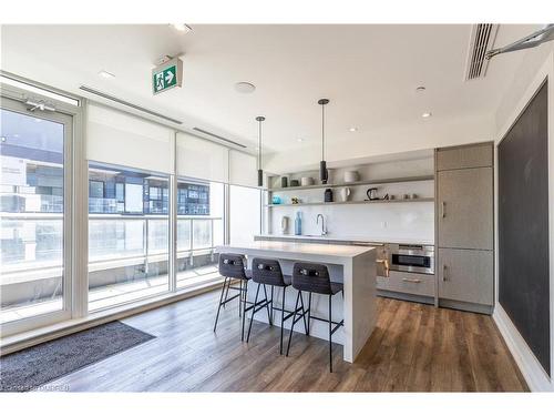 417-212 King William Street E, Hamilton, ON - Indoor Photo Showing Kitchen