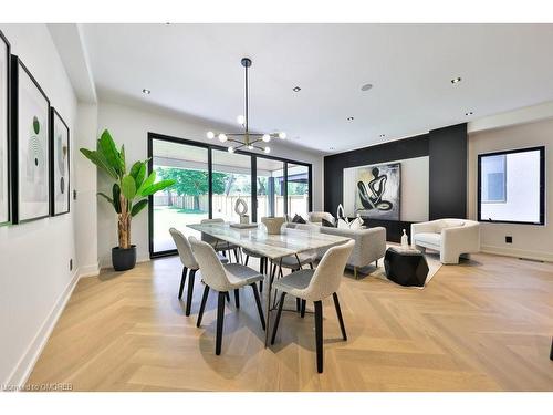 20 Broadview Avenue, Mississauga, ON - Indoor Photo Showing Dining Room