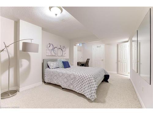 2116 Munn'S Avenue, Oakville, ON - Indoor Photo Showing Bedroom