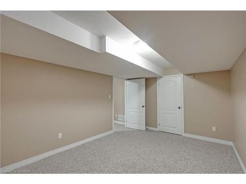 81 Abbotsford Trail, Hamilton, ON - Indoor Photo Showing Other Room