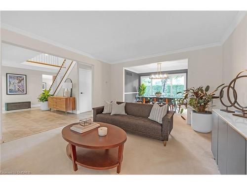 5 Arkendo Drive, Oakville, ON - Indoor Photo Showing Living Room