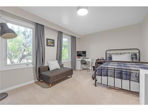 5 Arkendo Drive, Oakville, ON - Indoor Photo Showing Bedroom