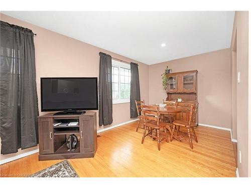 15 Ilford Court, Hamilton, ON - Indoor