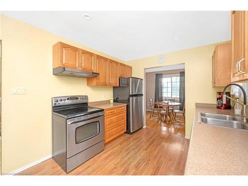 15 Ilford Court, Hamilton, ON - Indoor Photo Showing Kitchen With Double Sink