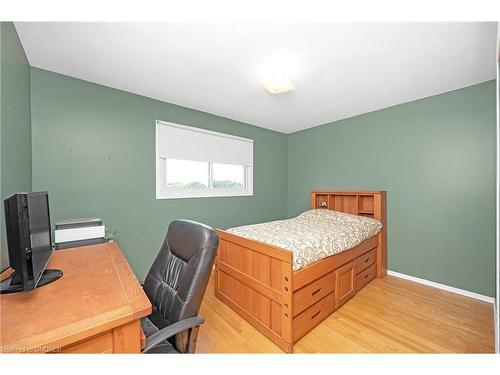 15 Ilford Court, Hamilton, ON - Indoor Photo Showing Office