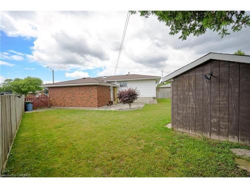 15 Ilford Court, Hamilton, ON - Outdoor