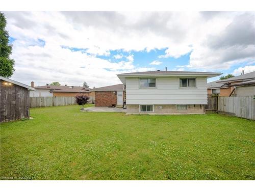 15 Ilford Court, Hamilton, ON - Outdoor