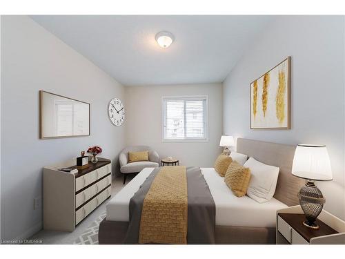 15-488 Yonge Street, Barrie, ON - Indoor Photo Showing Bedroom