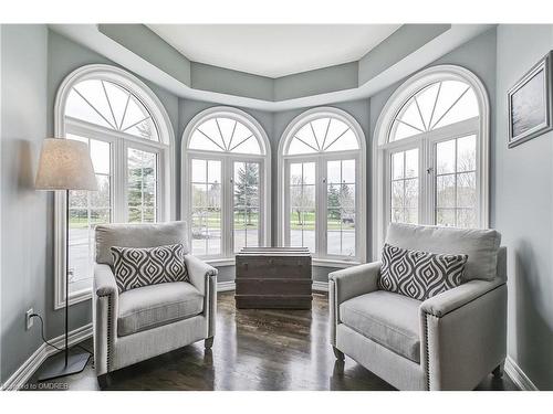 3 Country Lane Crescent, Halton Hills, ON - Indoor Photo Showing Living Room