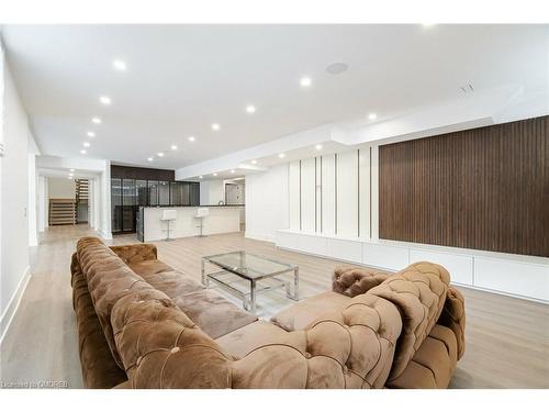 2014 Lakeshore Road W, Oakville, ON - Indoor Photo Showing Living Room