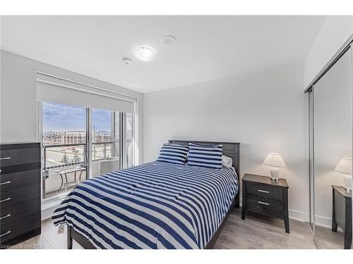 410-2489 Taunton Road Road, Oakville, ON - Indoor Photo Showing Bedroom