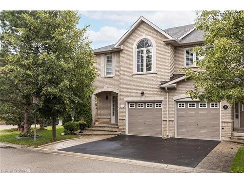 8-1551 Reeves Gate, Oakville, ON - Outdoor