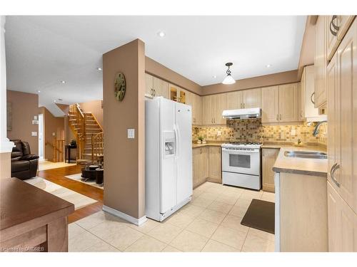 8-1551 Reeves Gate, Oakville, ON - Indoor Photo Showing Kitchen