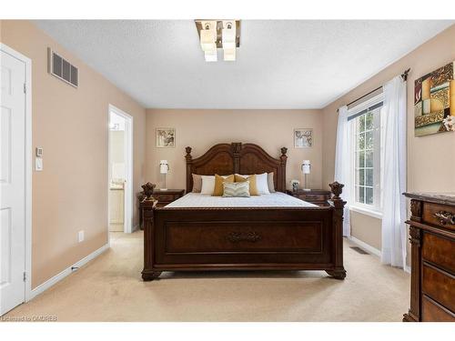 8-1551 Reeves Gate, Oakville, ON - Indoor Photo Showing Bedroom