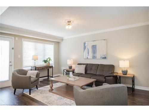 536 Laking Terrace, Milton, ON - Indoor Photo Showing Living Room