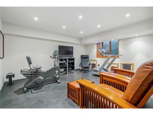 1 Banfield Street, Paris, ON - Indoor Photo Showing Gym Room